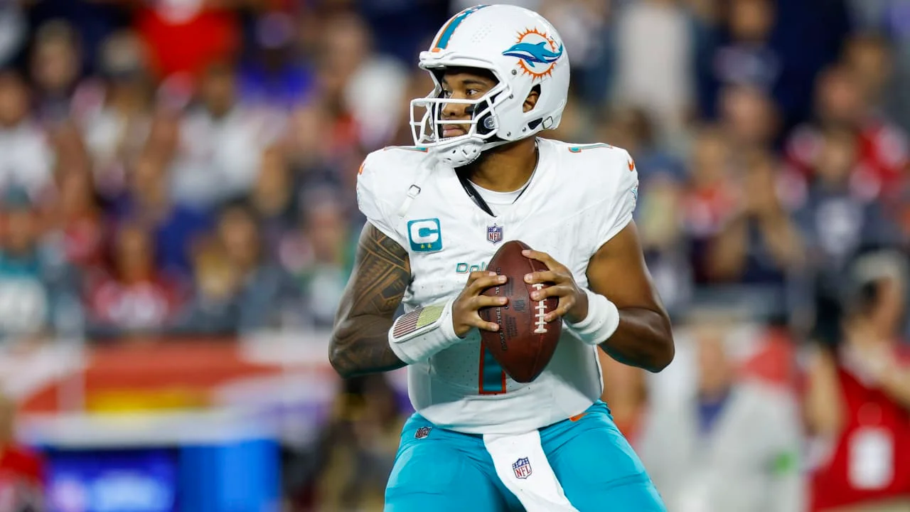 "Tagovailoa and Parsons Named September Players of the Month"