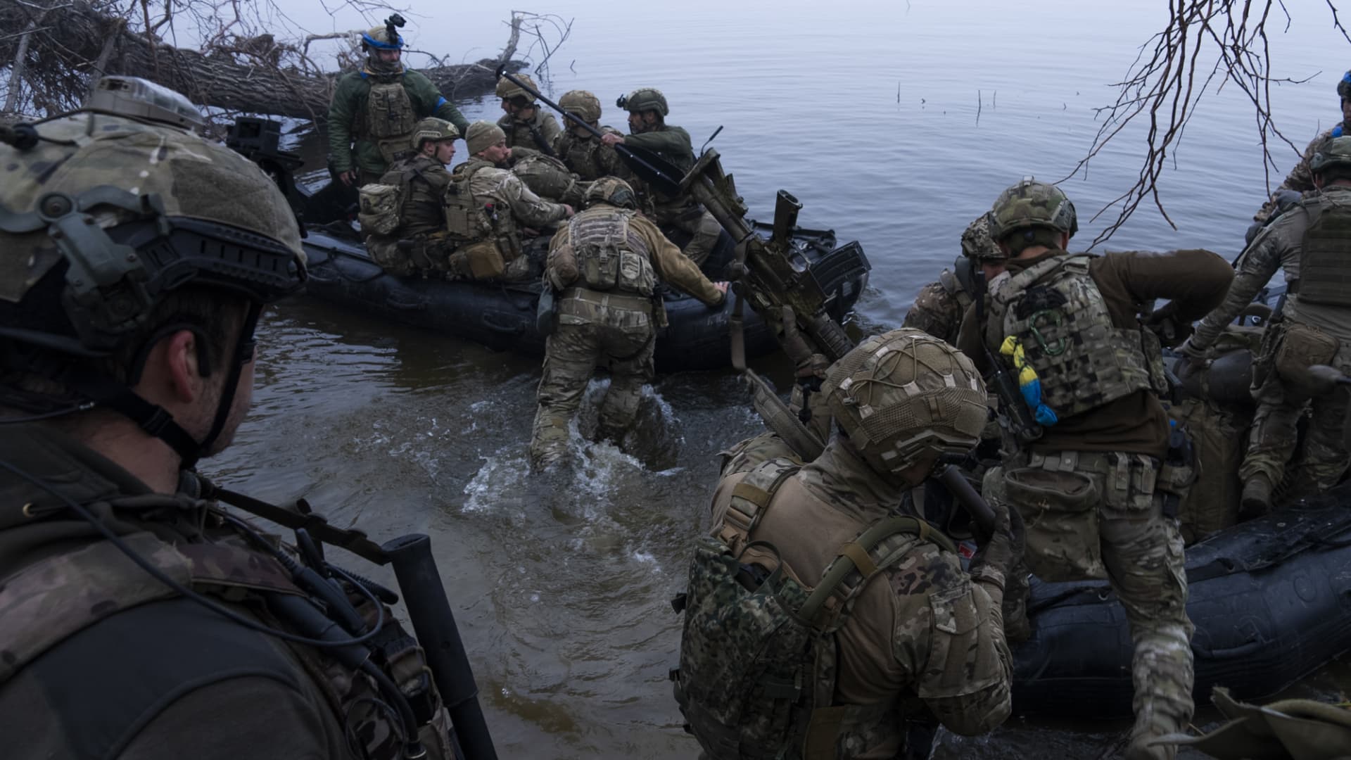 Featured image for "Russian Forces Clash with Ukrainian Soldiers as Dnipro River Crossing Sparks Conflict"