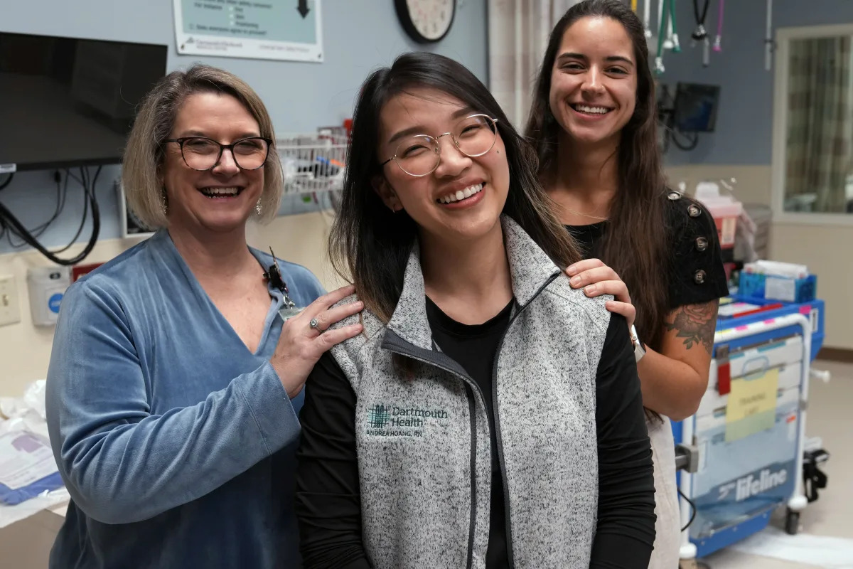 "Nurse's Life Saved by Quick-Thinking Colleagues During Training"
