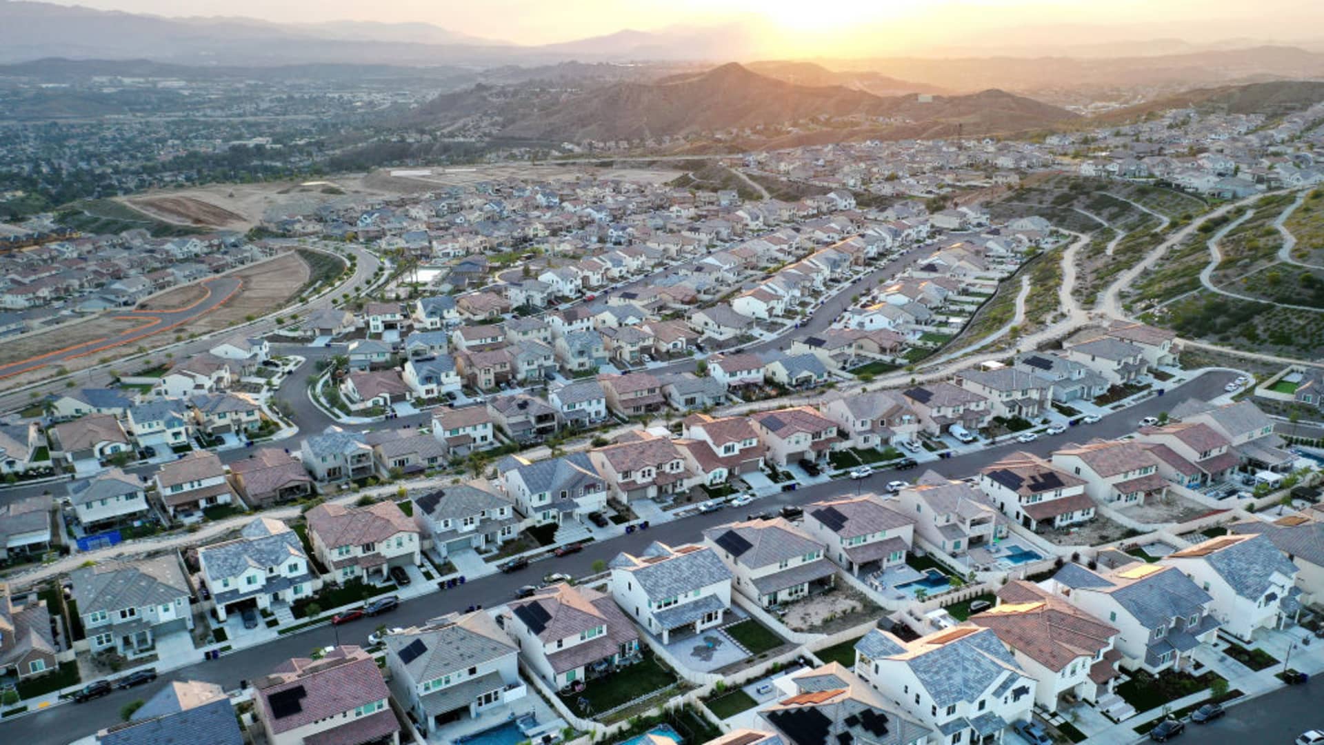 Mortgage Refinance Demand Surges as Rates Hit Lowest Level in Months