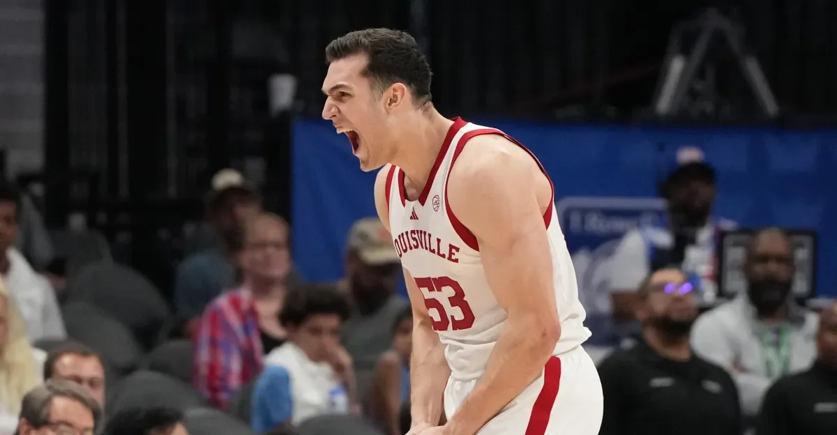 Louisville edges SMU in gritty ACC opener