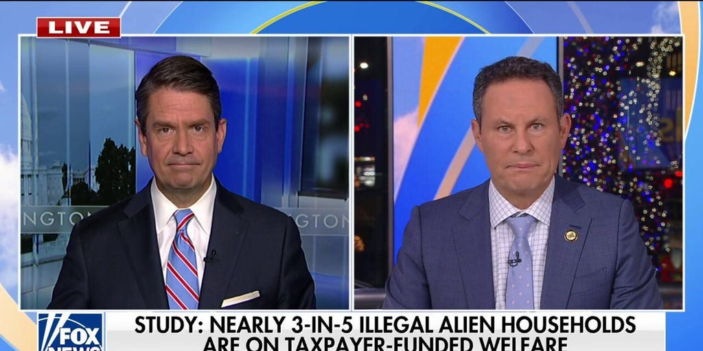 Featured image for Migrant Surge at Southern Border Disrupts Railroads and Local Economy