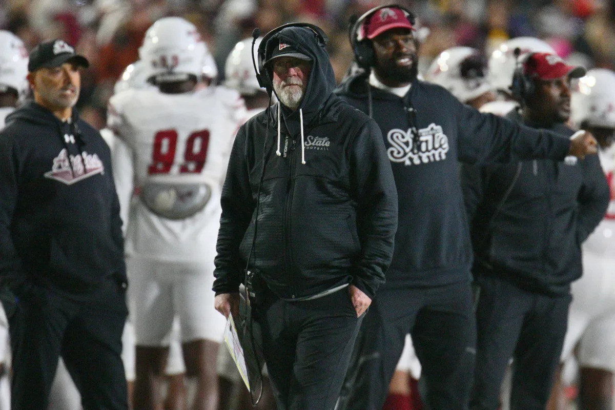 Featured image for Jerry Kill Calls Out New Mexico AD Over Bowl Game Treatment and Practice Field Access