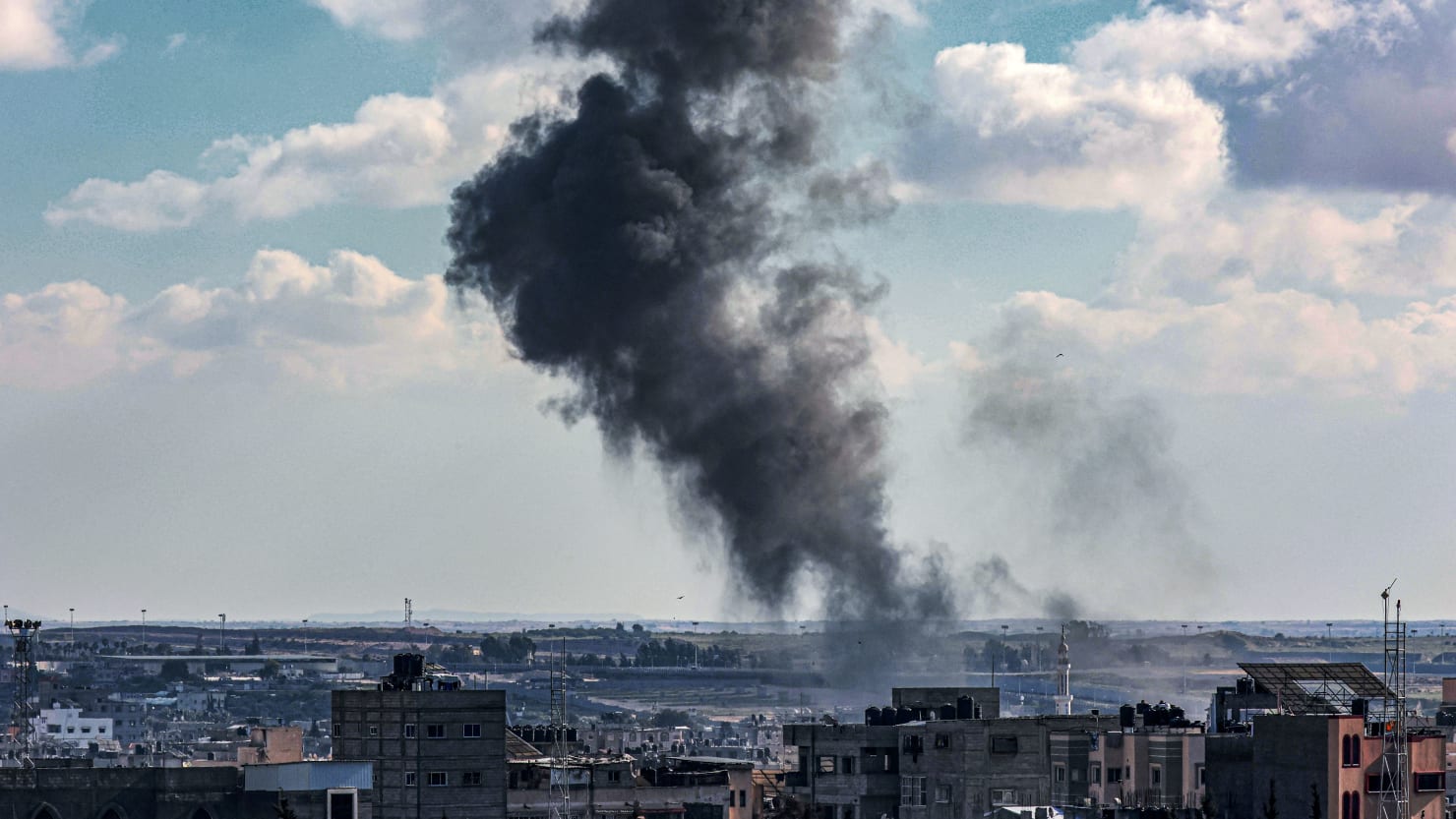"Israeli Offensive in Gaza Sparks Fear and Controversy"