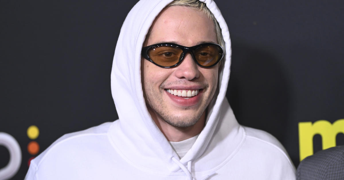 Pete Davidson's Emotional Opening on "SNL" Addresses Israel-Hamas Conflict and 9/11