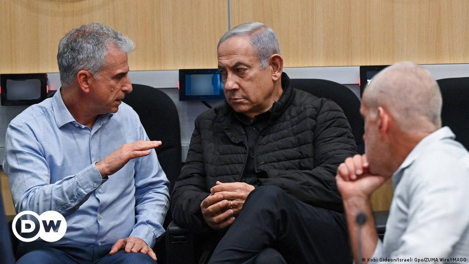 "Netanyahu Withdraws Negotiators from Qatar Amid Israel-Hamas Conflict"