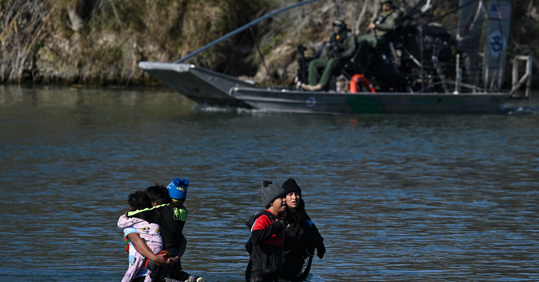 "Biden's Border Budget Woes and Migrant Surge Intensify 2024 Election Pressure"