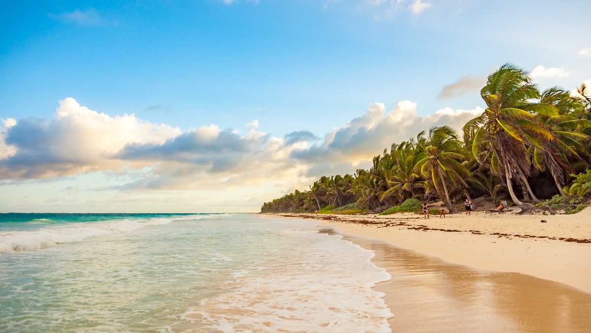 Featured image for American Woman Fatally Shot in Tulum Beach Club Crossfire