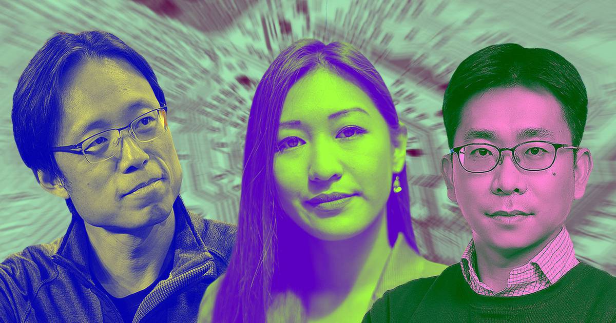 Featured image for "2024 Crypto Forecast: Influencers Predict Price Surges and Wall Street Shakeup"