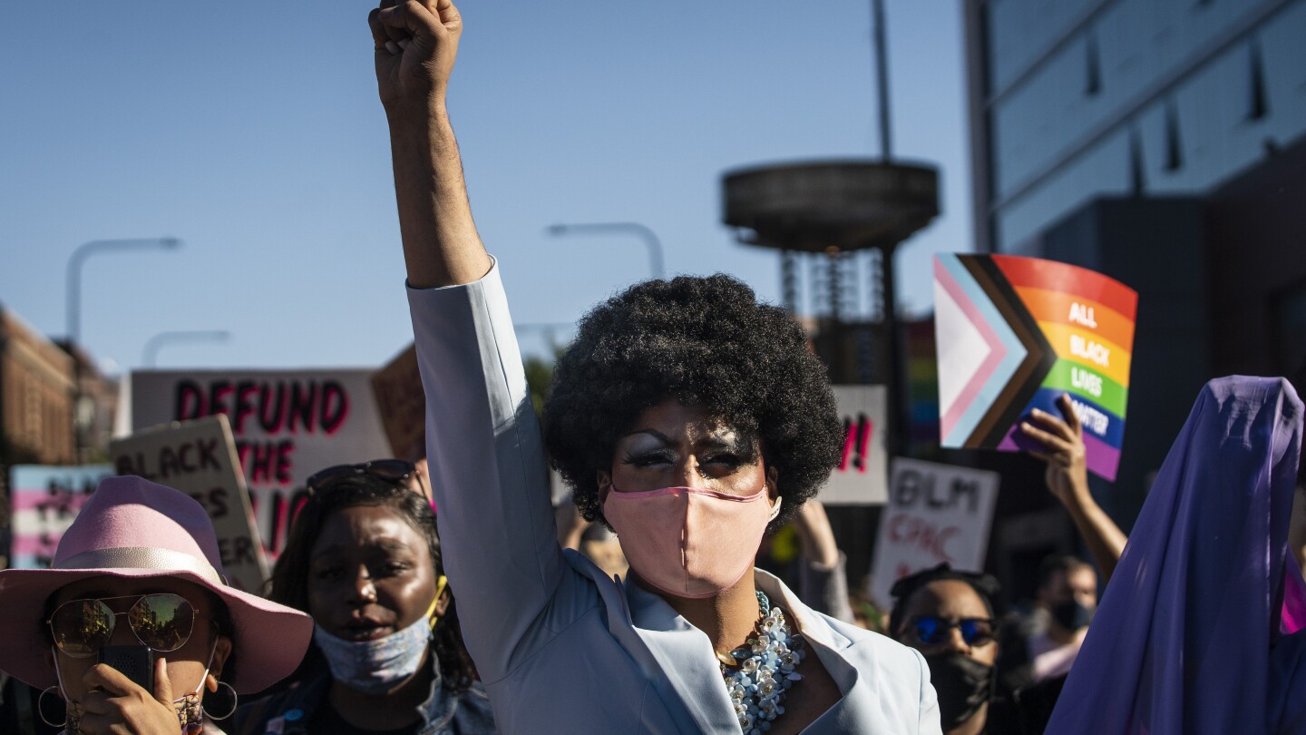 Featured image for Drag Performers Mobilize to Defend Art Ahead of Pride Month