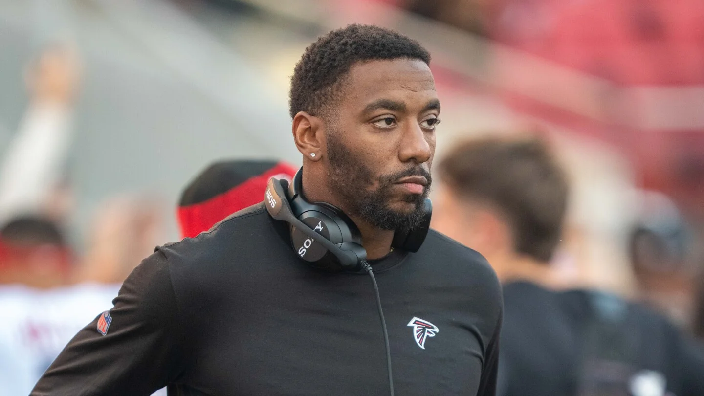 Commanders tap D.J. Williams to coach their quarterbacks