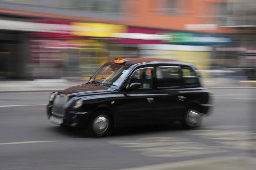 Robotaxis hit London streets as black-cab drivers brace for disruption