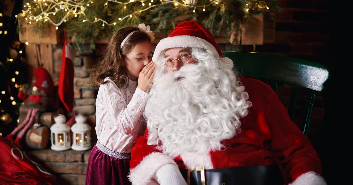 Featured image for Store Santas Face Job Shortages Amid Holiday Season