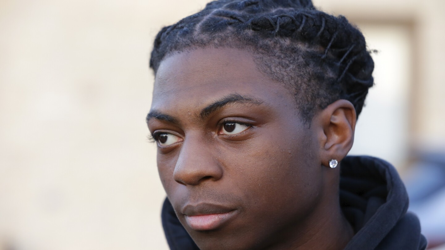 Texas Officials Face Lawsuit Over Black Student's Hairstyle Suspension