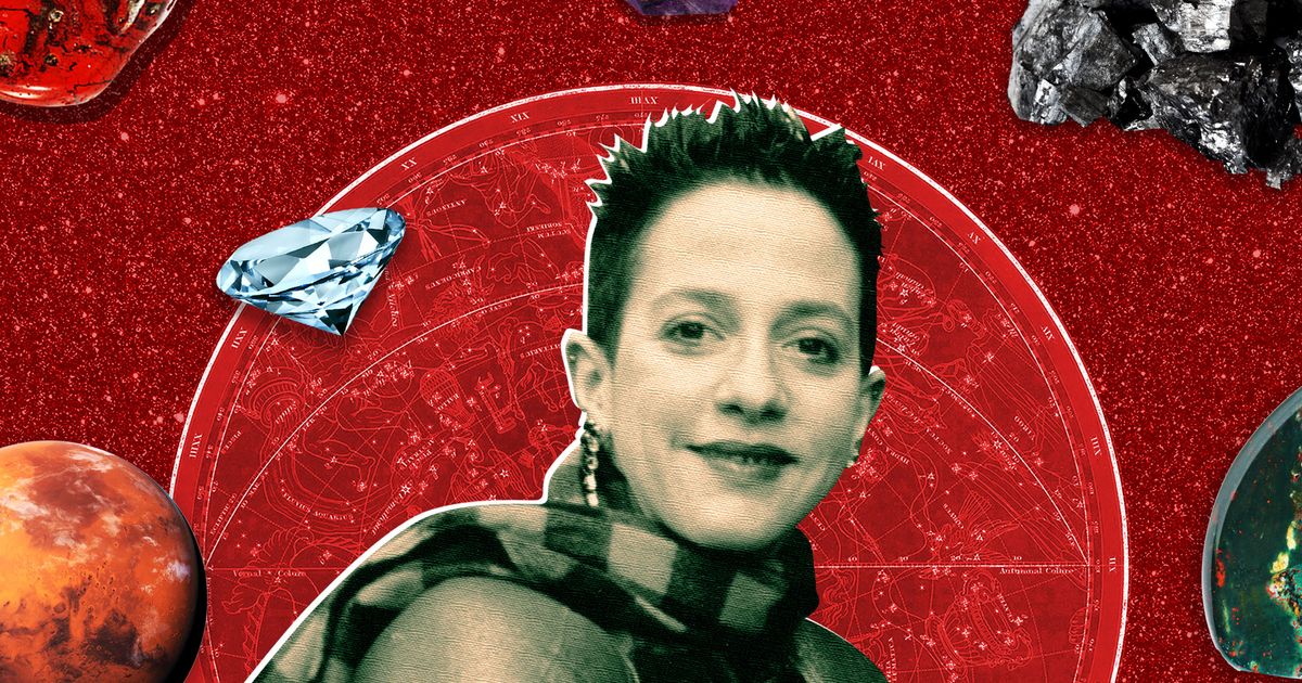 Featured image for Astrology Forecast: March 25-27, 2023.