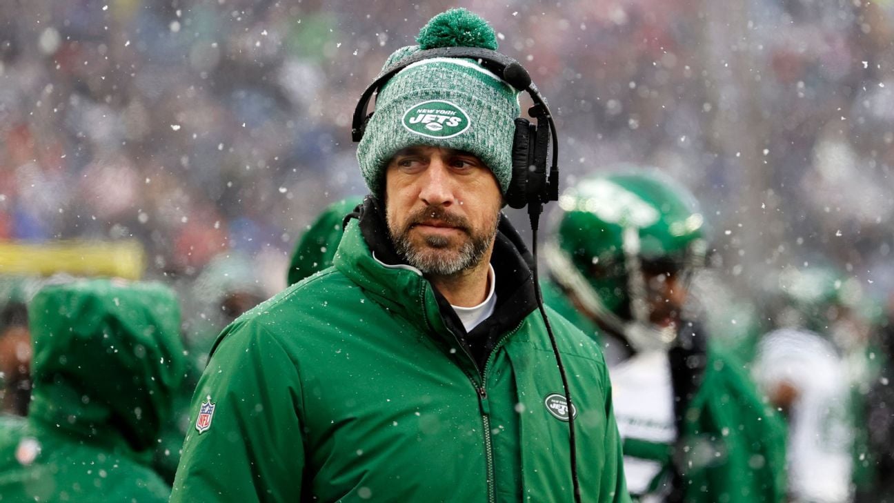 Featured image for "Jets' Aaron Rodgers Calls for Clean Slate in 2024"