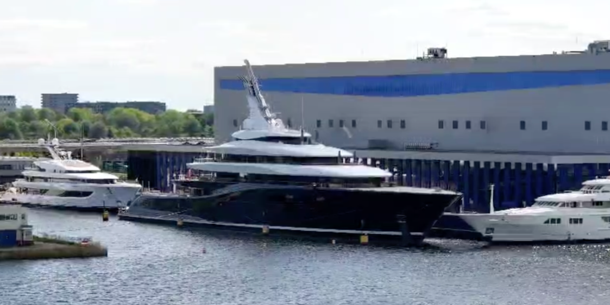 Featured image for Bill Gates' $645M Hydrogen-Powered Superyacht, a Modern Engineering Marvel, for Sale