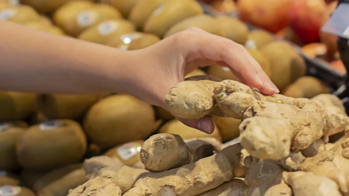 "The Power of Ginger: 6 Reasons to Incorporate it into Your Daily Routine"