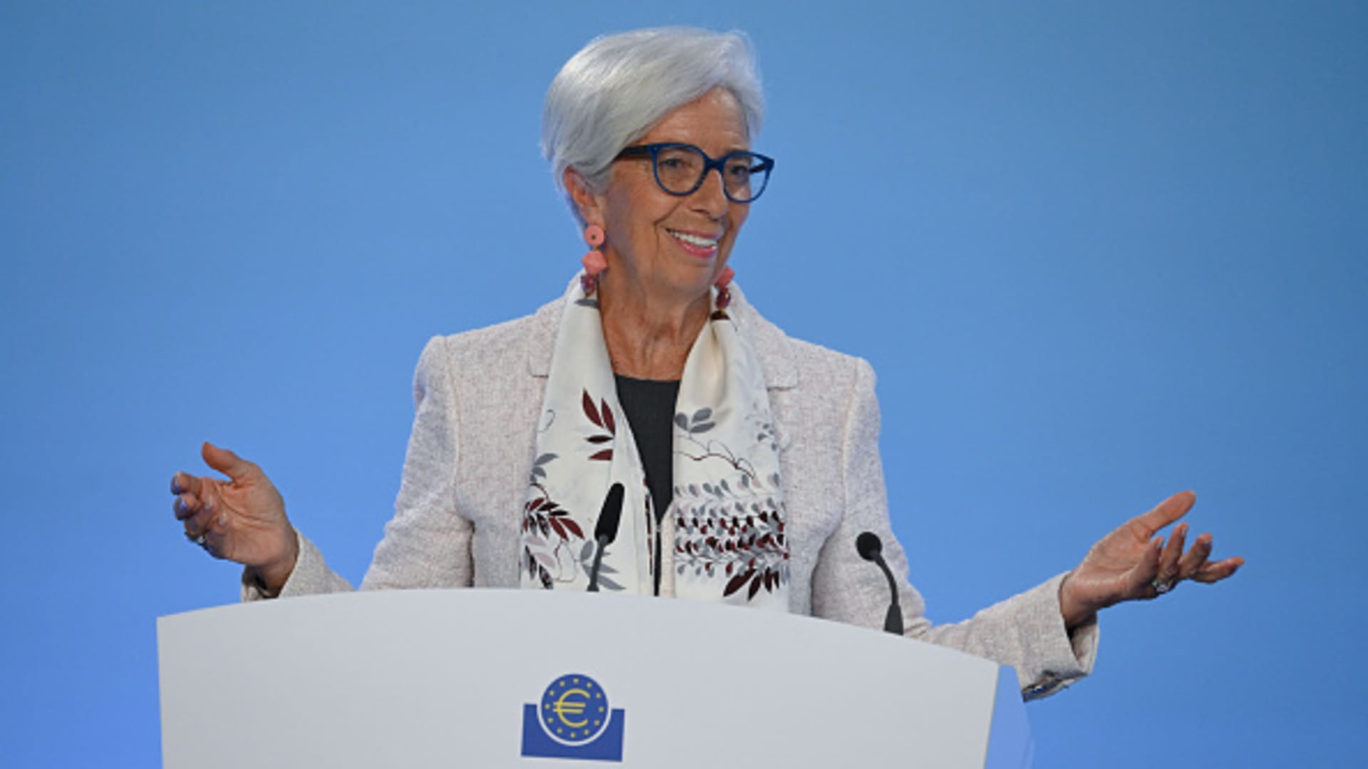 "European Central Bank Maintains Rates Amid Speculation of Future Cuts"