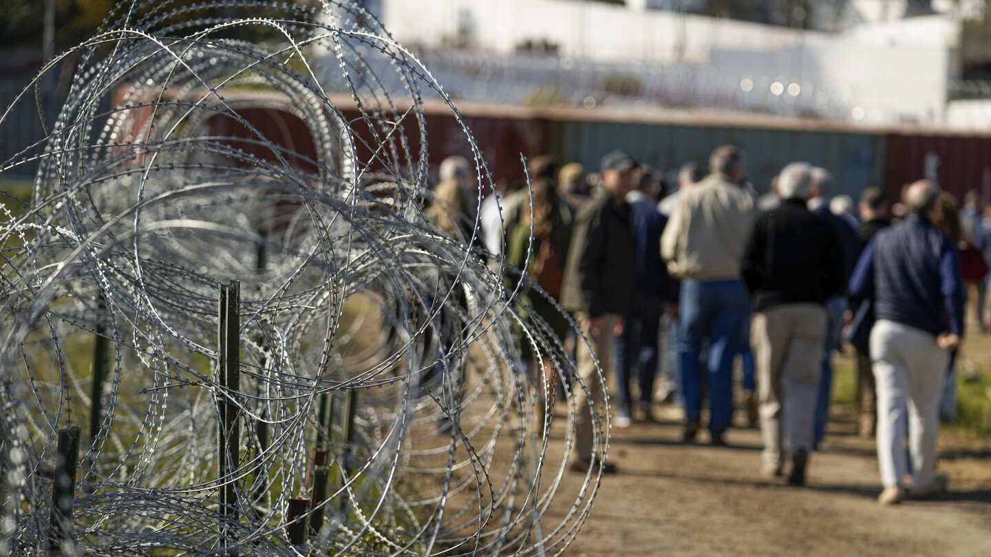 "Republican Rifts Threaten Senate Border and Ukraine Deal Amid Election-year Politics"