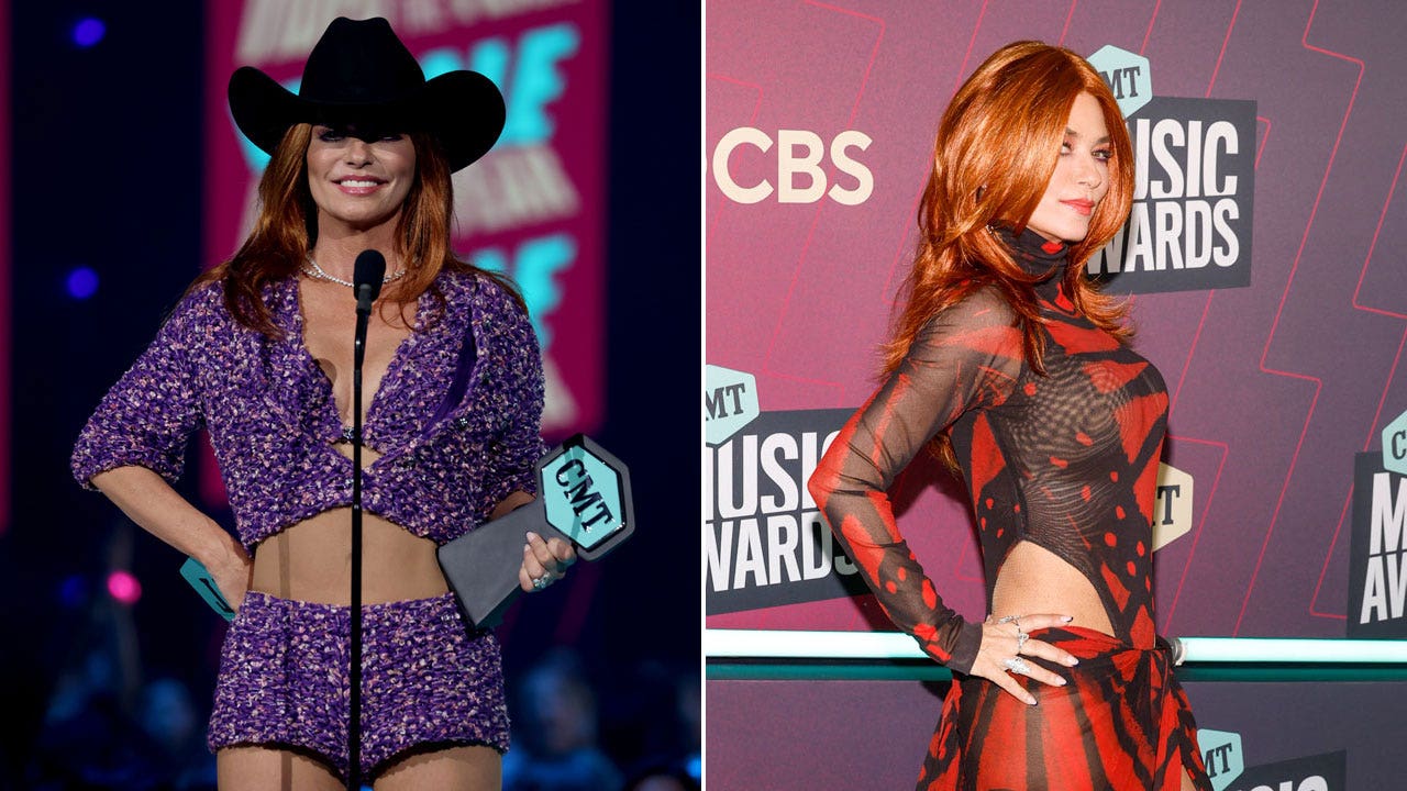 Shania Twain credits liquid diet for toned abs.
