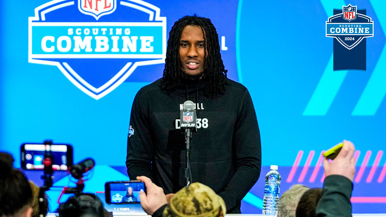 Featured image for "NFL Combine: Cowboys' CB Meetings, Fast 40-Yard Dash, and Mock Draft Tracker Highlights"