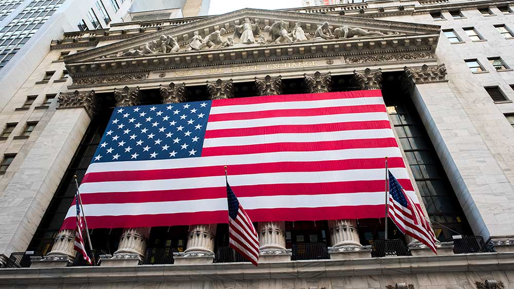 "Tech Stocks Rally as Dow Overcomes Slump and Futures Remain Muted: Market Updates"