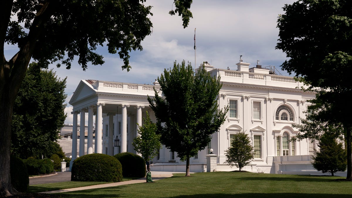 "Cocaine Discovered at White House During Biden's Absence, Sources Reveal"