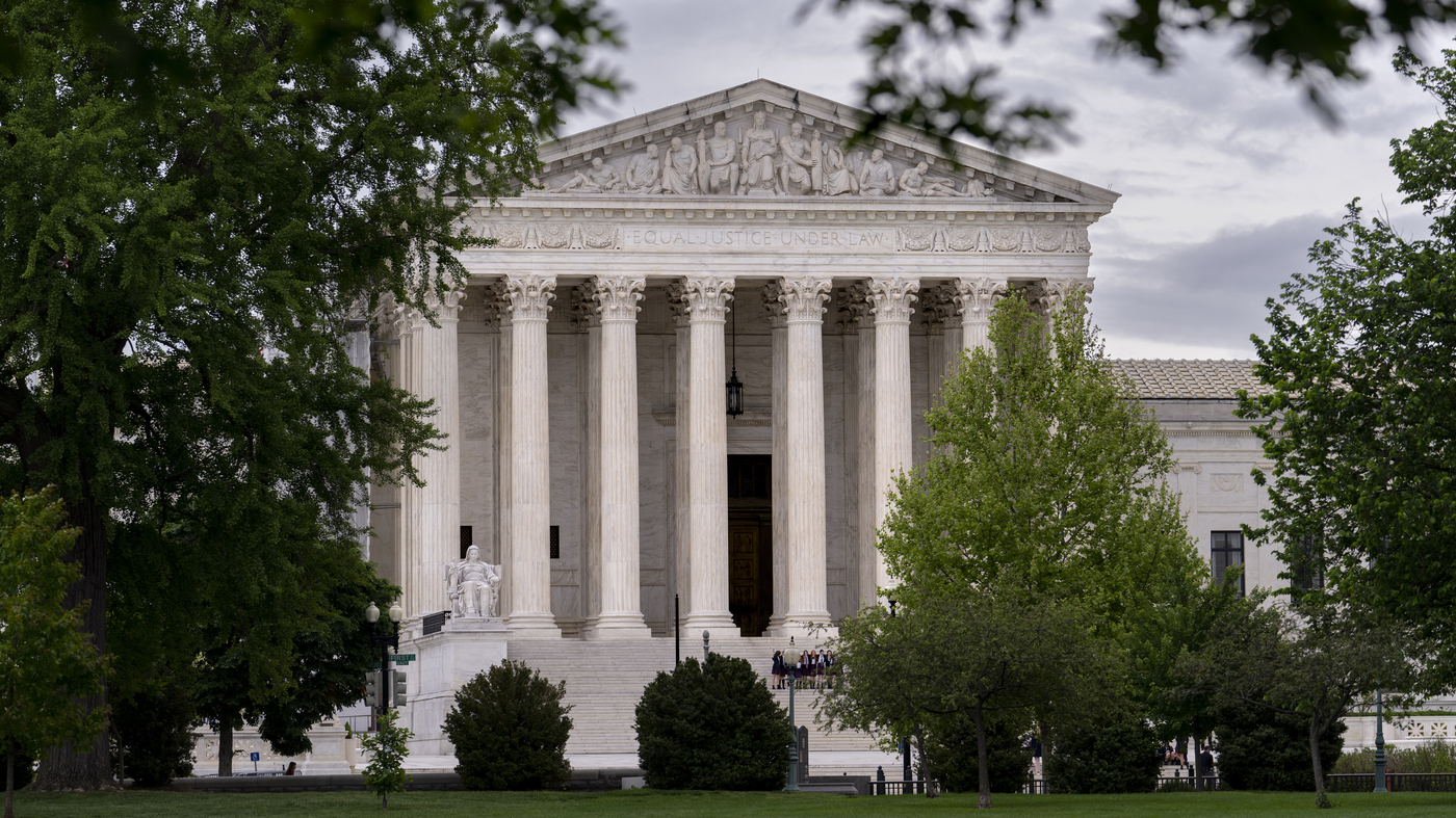 The Consequences of Distrust in Political Institutions and Supreme Court Ethics