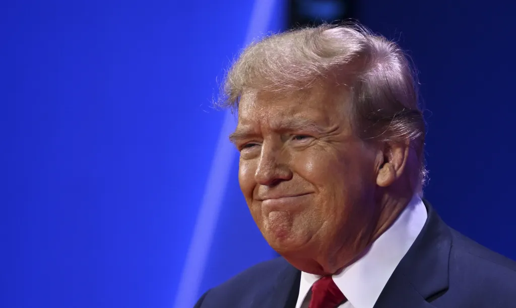 Featured image for "Trump's Struggle to Pay $464M Fraud Fine and Seeking Asset Break"