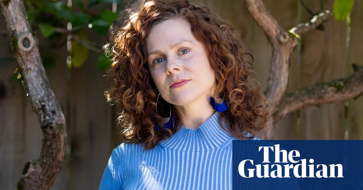 Featured image for "The Revolutionary Role of Women in Shaping Human Evolution: A Groundbreaking Perspective by Cat Bohannon"