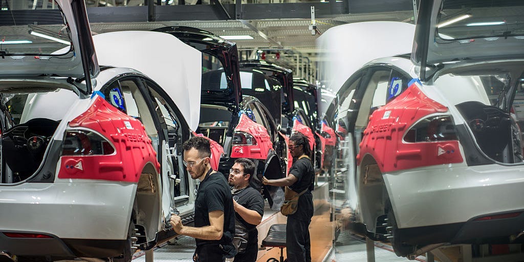 Featured image for Tesla Factory Workers' Pay Revealed in Leaked Data