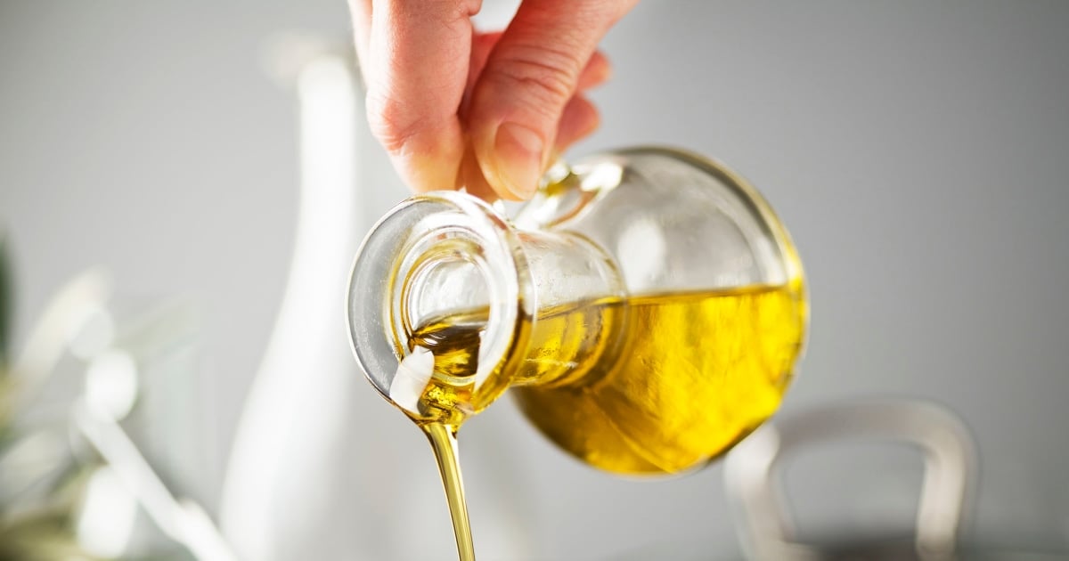 Featured image for "Expert-Approved Guide to Healthiest Cooking Oils"