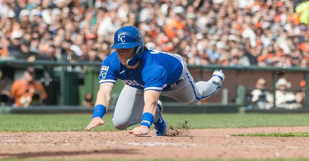 "Royals stage impressive comeback to defeat Giants in MLB matchup"