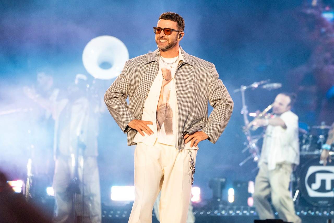 Featured image for Justin Timberlake Opens Up About Lyme Disease Diagnosis and Symptoms