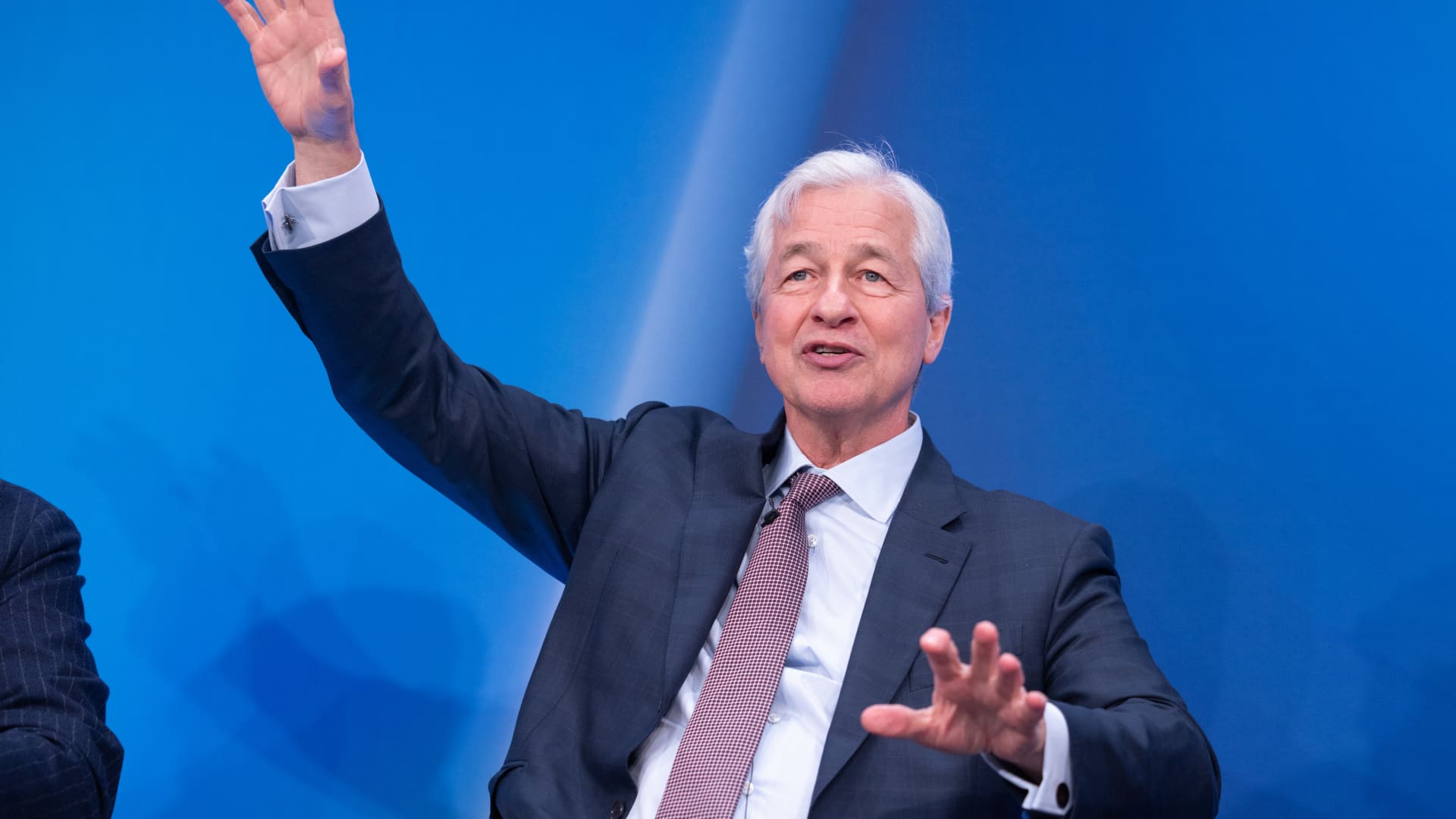 "Jamie Dimon's Perspective on AI's Transformative Potential for Investment and Banking"