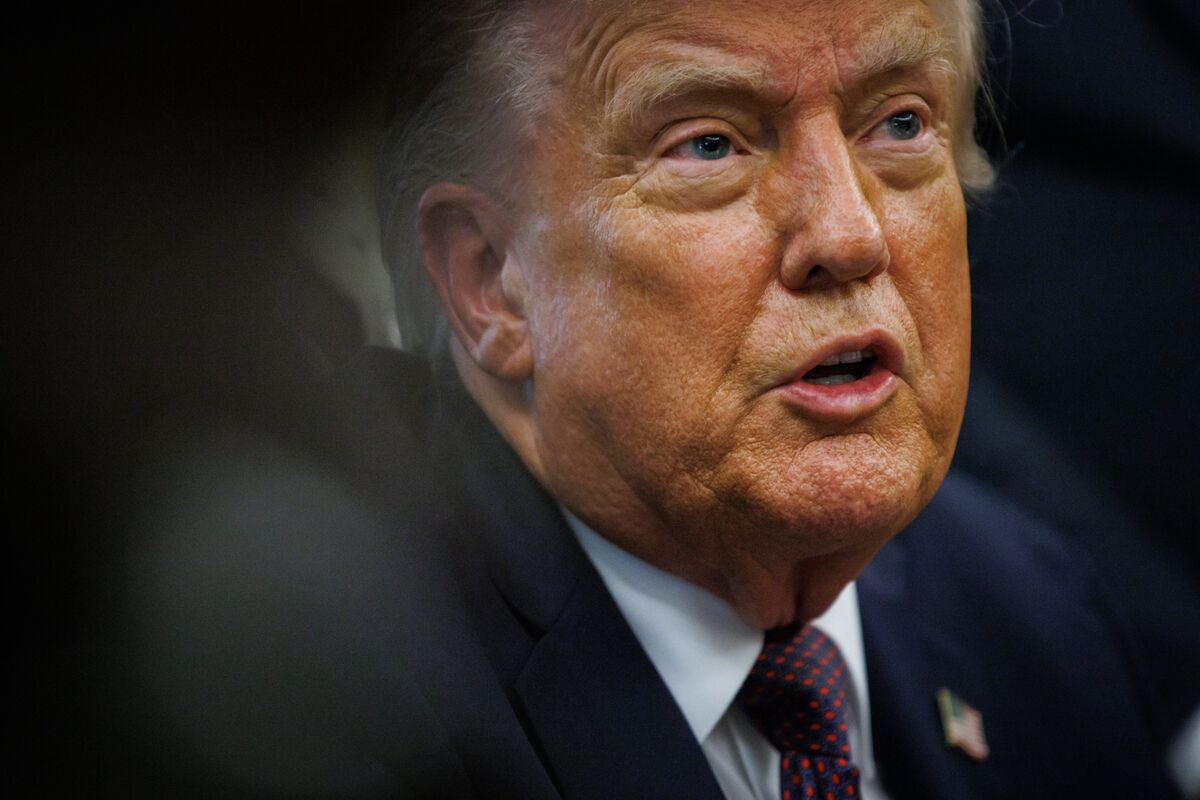 Trump Announces Third U.S. Strike on Venezuelan Drug Boats