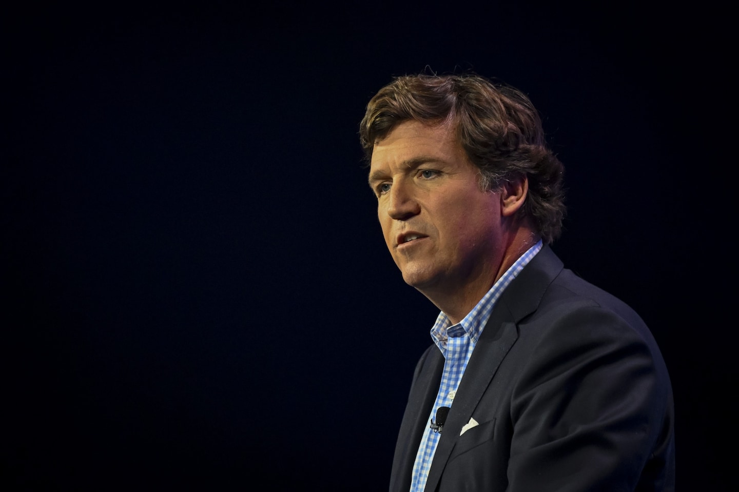 "Tucker Carlson's Exclusive Interview with Putin in Moscow Sparks Controversy"