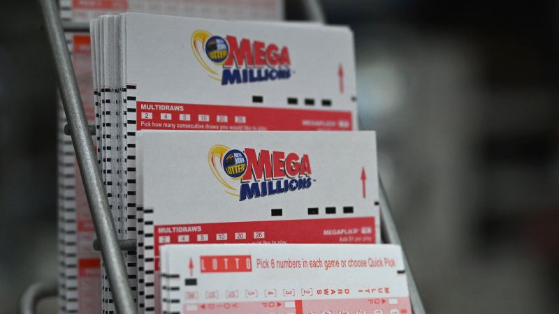 Featured image for Mega Millions Jackpot Hits $900 Million, Nears $1 Billion