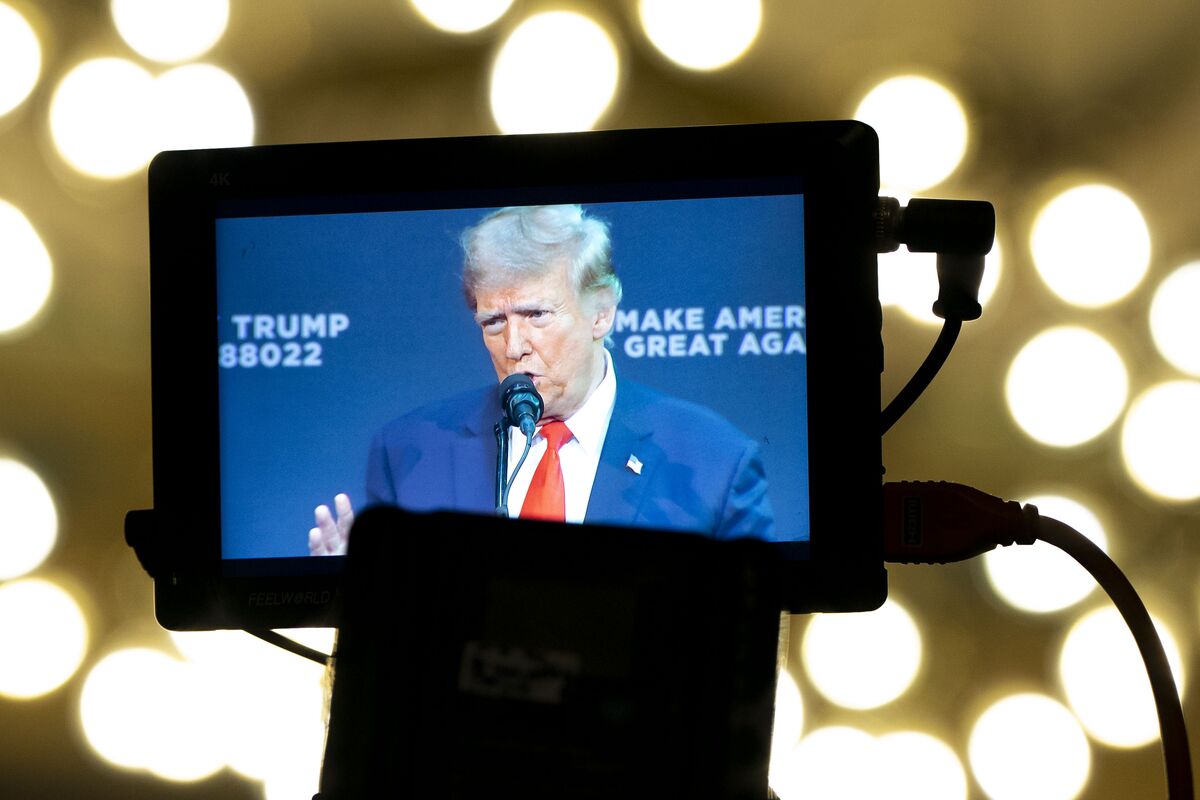 Trump Threatens to Revoke NBC and ABC Licenses Over Negative Coverage
