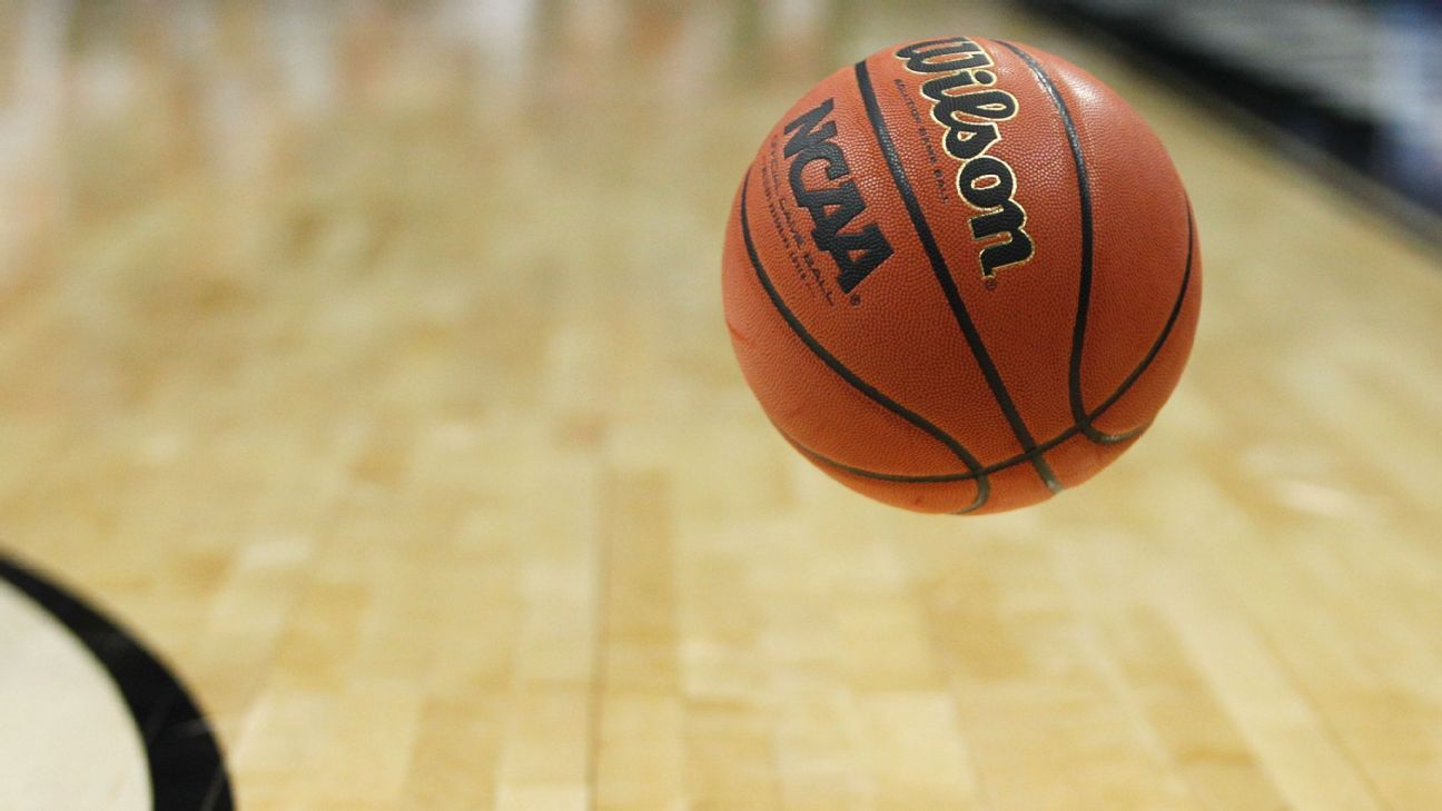 "UConn, Purdue, and Iowa State Rise in Latest Men's College Basketball Rankings"
