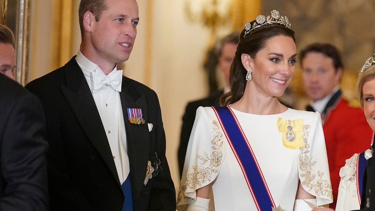 "Kensington Palace Denies Kate Middleton Conspiracy Theories Amid Absence"