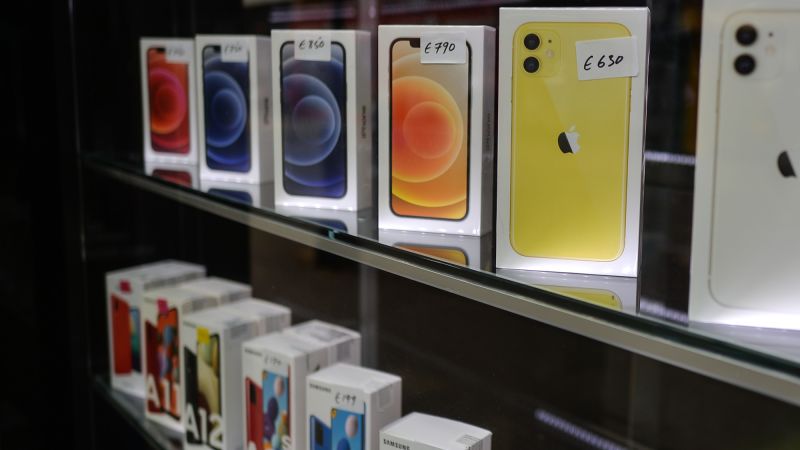 Featured image for Apple's Battle Against EU's $14 Billion Tax Bill Faces Setback