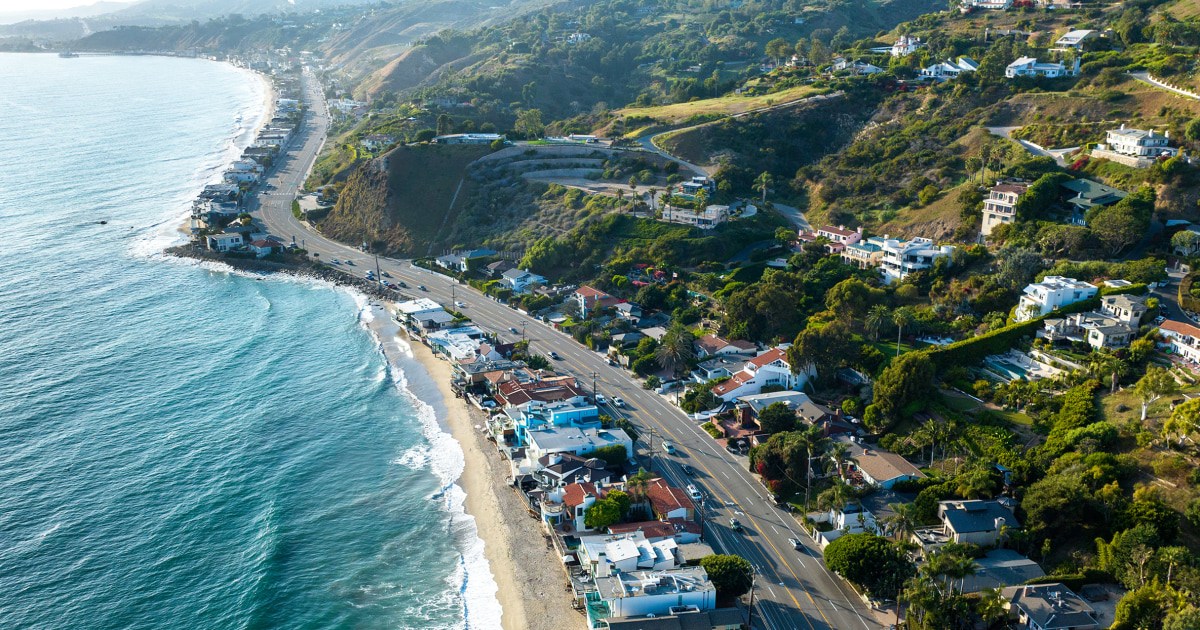 "4.6 Magnitude Earthquake Rattles Southern California, Shaking Los Angeles Area"