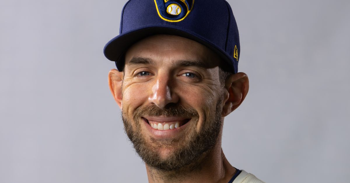 Austin Nola Joins Kansas City Royals' Catching Corps