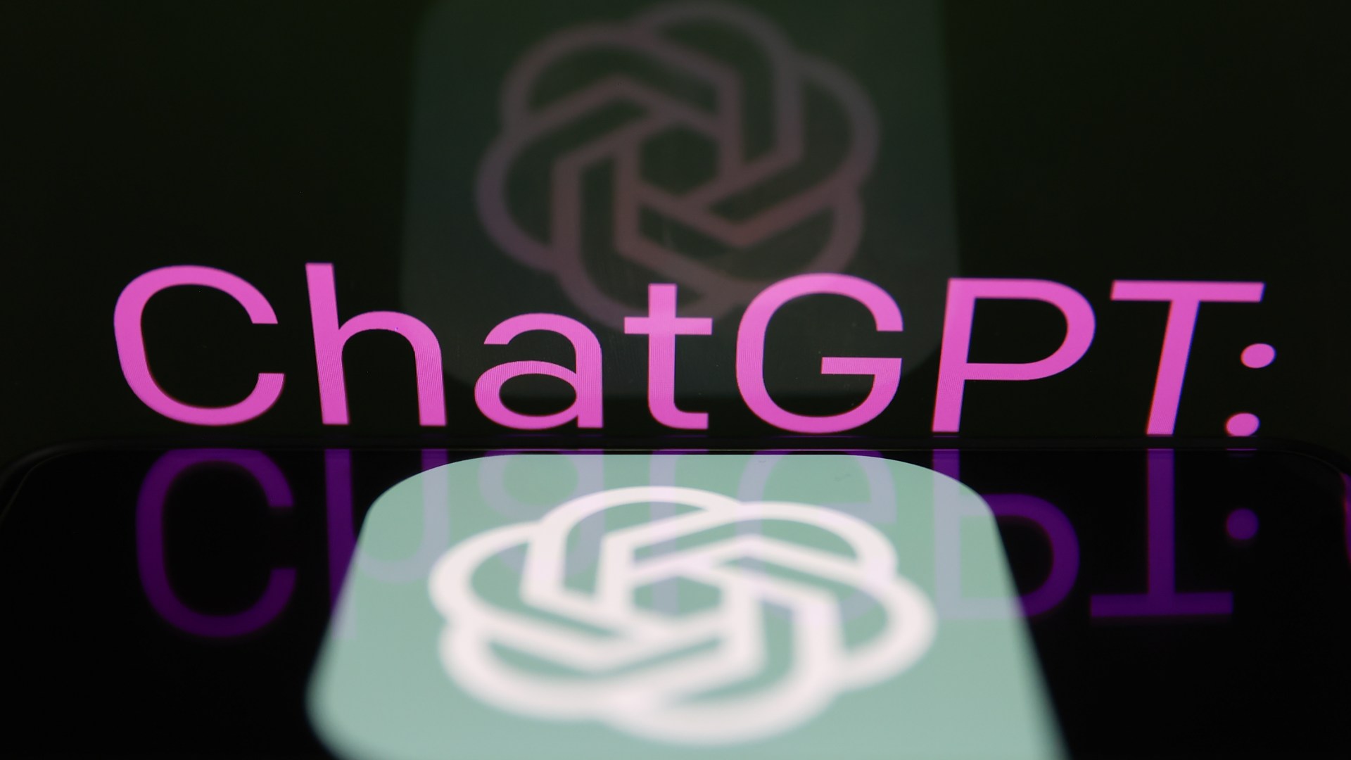 "Delete These 7 Bank-Draining and Scamming Apps from Your Phone Now"