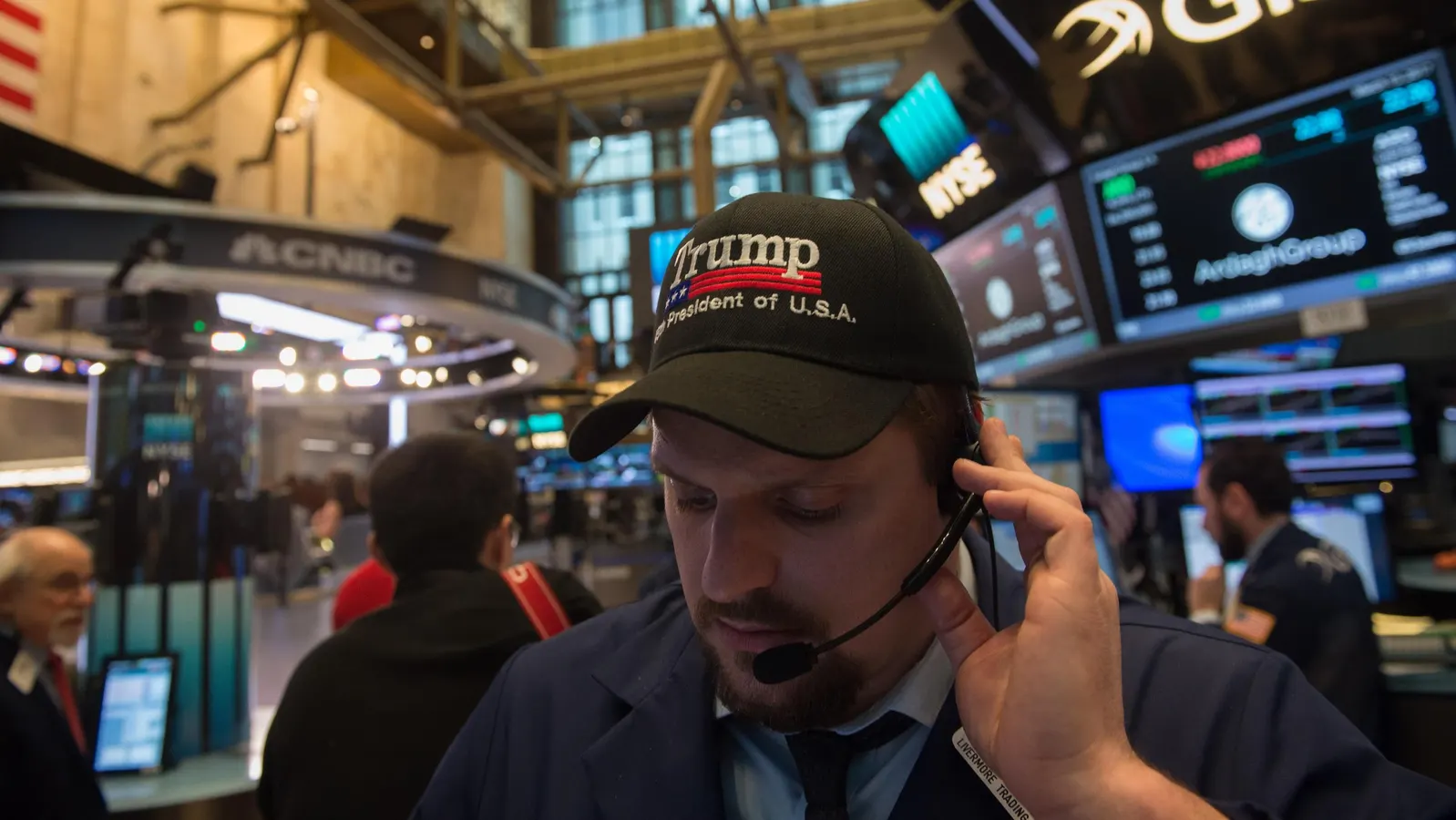 Stock Market Braces for Post-Election Shifts Amid Harris vs. Trump Speculation