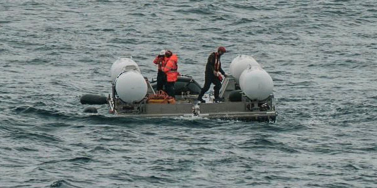 Search for lost submersible near Titanic expands due to low oxygen levels.