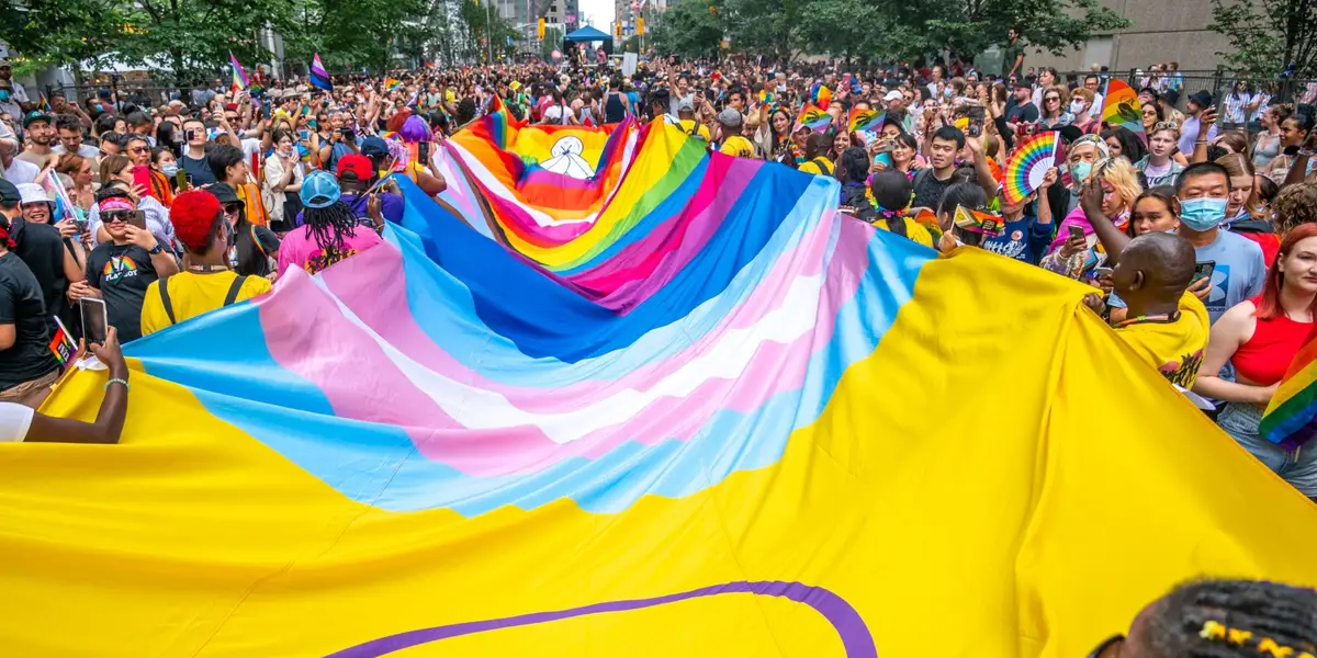 Featured image for Selfie with terminally ill patient leads to harassment charge.