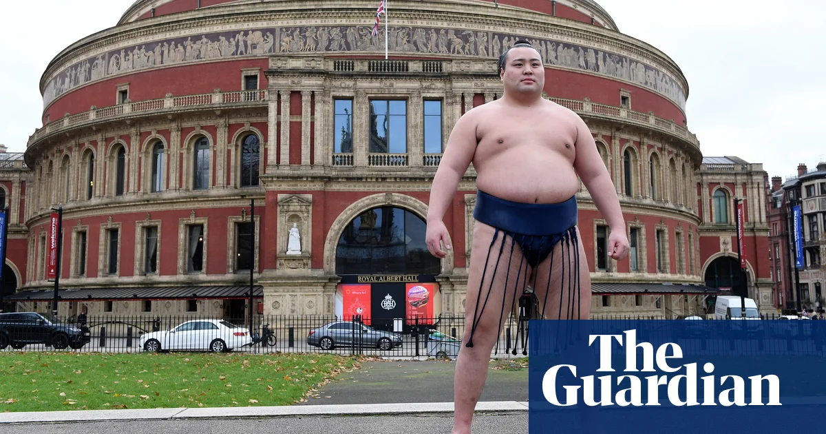 Featured image for Historic Sumo Wrestling Event Returns to London's Royal Albert Hall